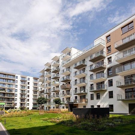 Easy & Comfortable, With Balcony, Very Close To The Center Varsóvia Exterior foto